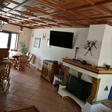 Rezidence Nackovice Tatil Evi *